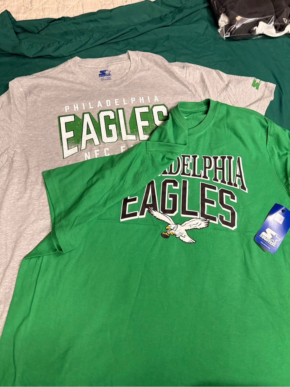 STARTER Philadelphia Eagles Green Short-Sleeve Tee